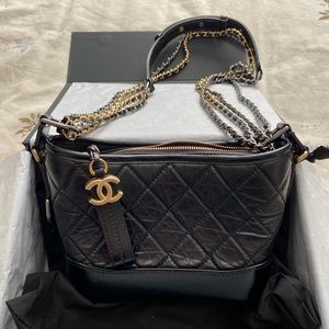 Gabrielle Small Hobo Bag (black)